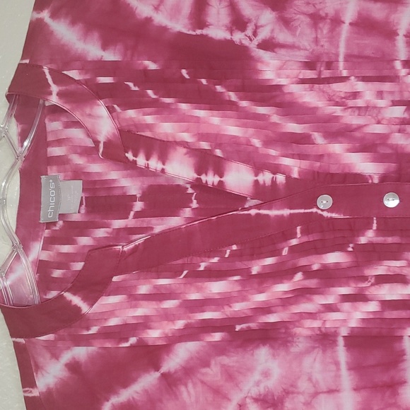 Chico's Tie Dye Tunic Top Size 1P US 8/10 Petite Deep Cherry Tie Dye Pintuck - Picture 3 of 5